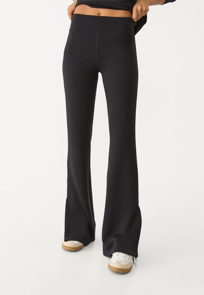 Soft-Touch broek met uitlopende pijpen