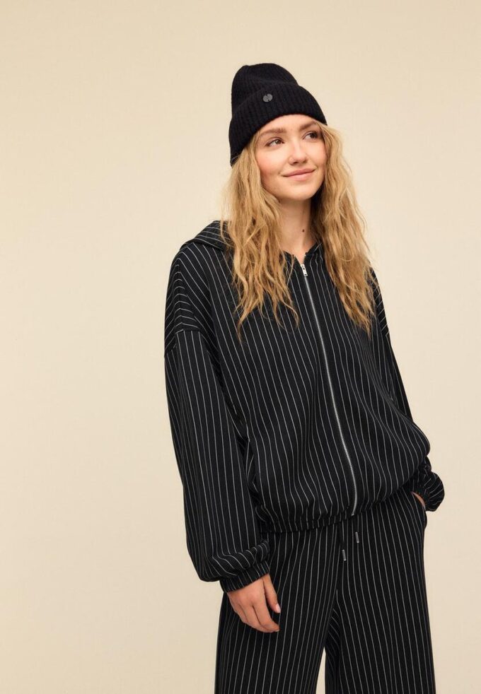 Soft-Touch gestreept sweatshirt Soft-Touch gestreept sweatshirt