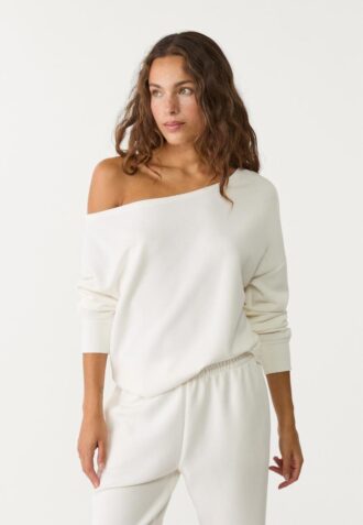 Soft-Touch off-shoulder sweatshirt