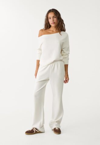 Soft-Touch off-shoulder sweatshirt