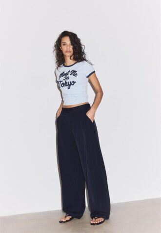 Strakke broek met coupenaden