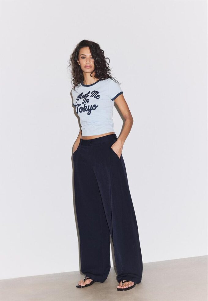 Strakke broek met coupenaden Strakke broek met coupenaden