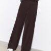Strakke broek met coupenaden Strakke broek met coupenaden