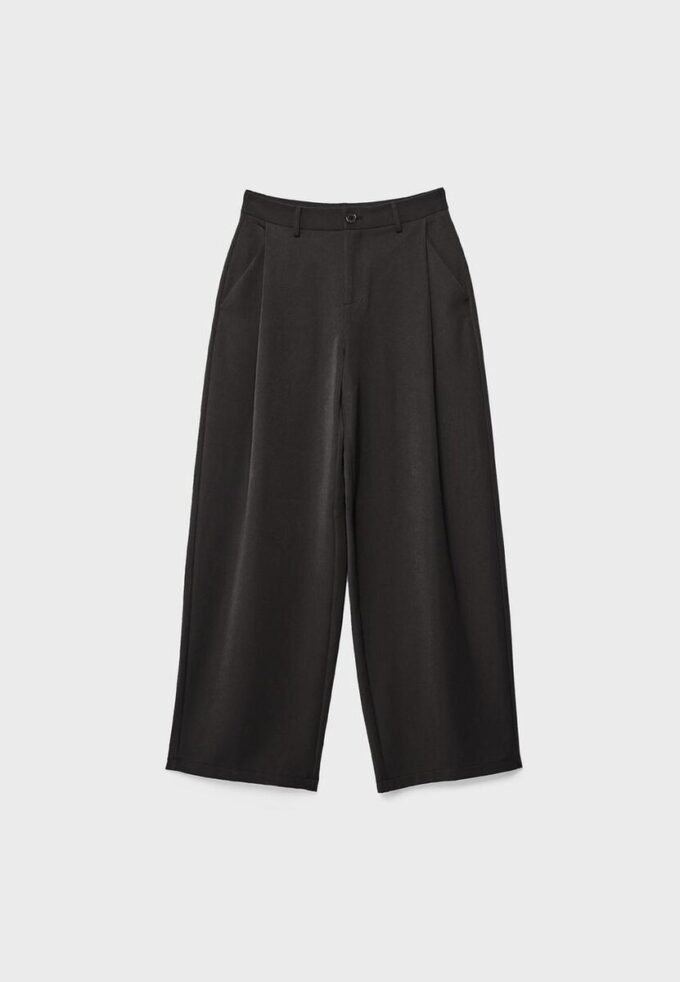 Strakke broek met coupenaden Strakke broek met coupenaden