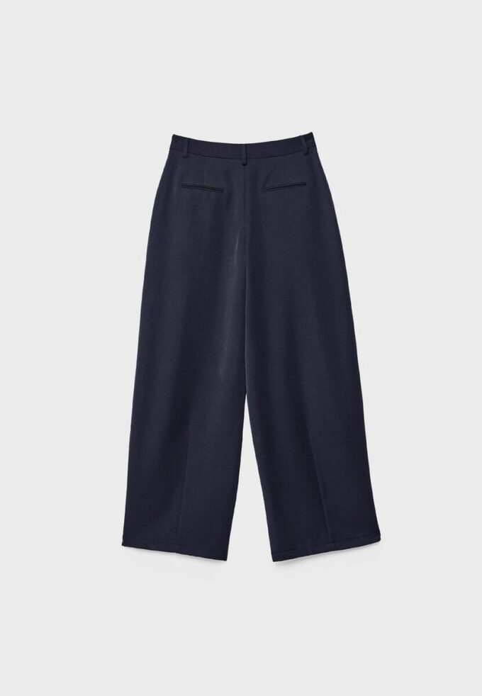 Strakke broek met coupenaden Strakke broek met coupenaden