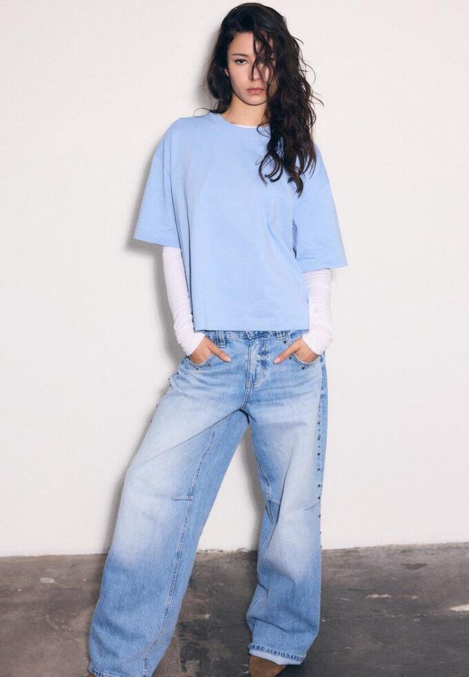 Super baggy jeans met sterren aan de zijkant Super baggy jeans met sterren aan de zijkant