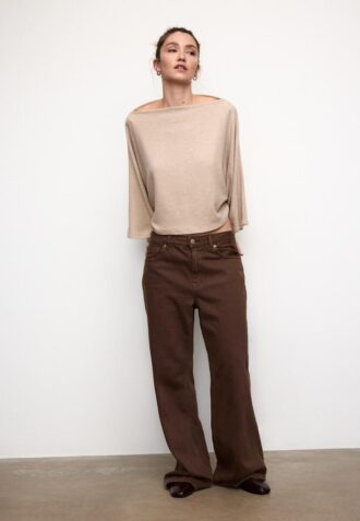 Top met boothals en cape