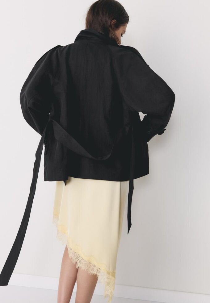 Trenchcoat met hoge kraag