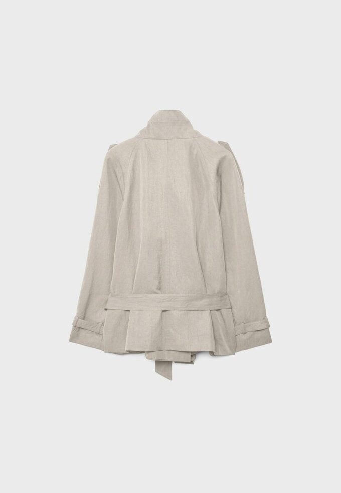 Trenchcoat met hoge kraag Trenchcoat met hoge kraag