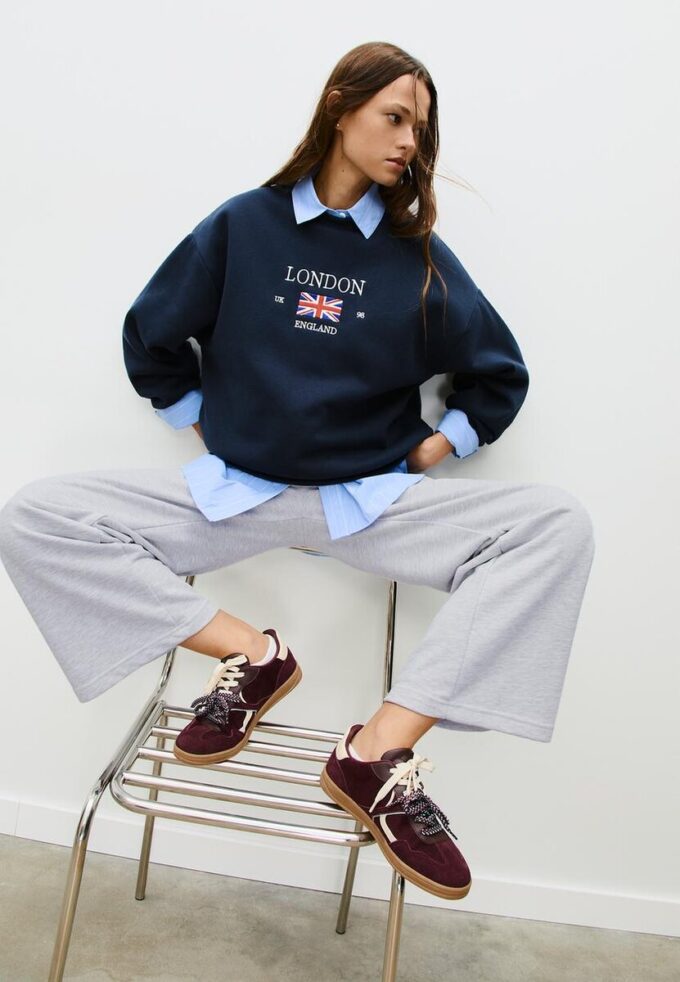 Wide Leg Joggingbroek met wijde pijpen Wide Leg Joggingbroek met wijde pijpen